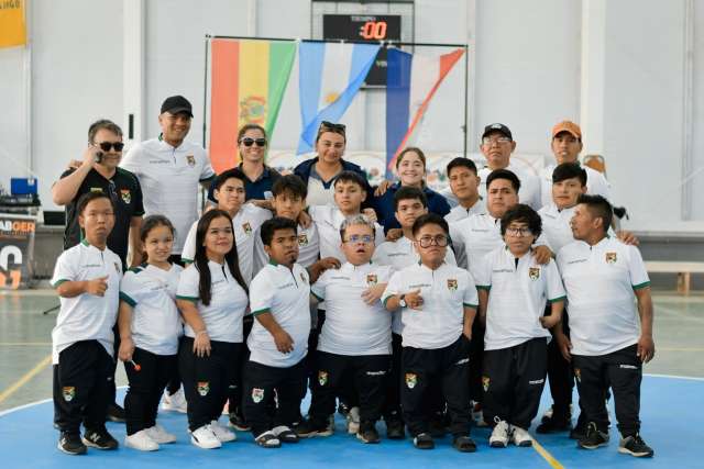 ¡Arrancó el 1° Triangular Internacional de Selecciones de Talla Baja!